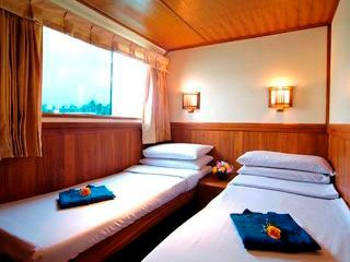 One of the Nautica twin bunk cabins