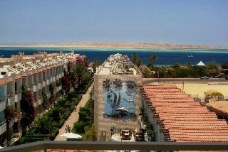 Minamark Beach Resort Hotel in Hurghada, Egypt - photo courtesy of Detlef Sarrazin