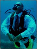 Detlef Sarrazin - Verkaufsteam und Merchandise von Dive The World Detlef Sarrazin - Verkaufsteam und Merchandise von Dive The World