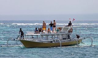 Lembongan Day Trip Boat