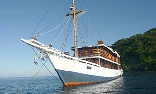 Up to 10% off Indonesian liveaboard KLM Mari