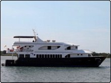 Save 50% on Galapagos Liveaboard Darwin Buddy