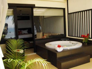 The Outdoor spa suite at Garden Island Resort, Fiji