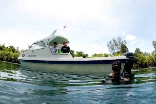 Scuba diving in Manado at Bunaken Island