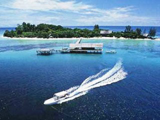 The beautiful setting of Lankayan Island Dive Resort, Malaysia