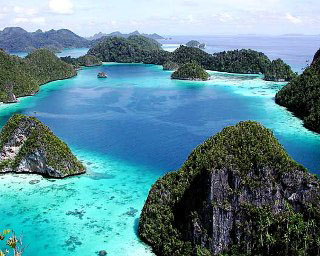 Raja Ampat's spectacular island seascape