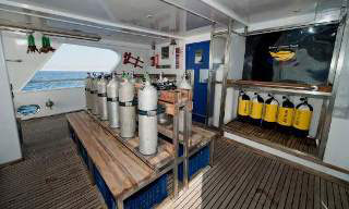 The M/Y Saphir's dive deck