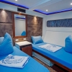 Lower deck twin bed cabin